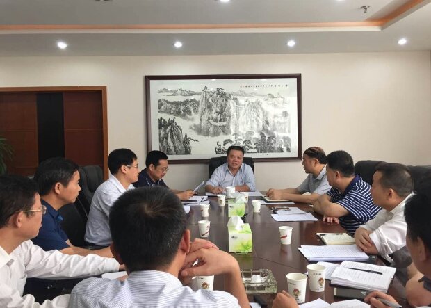 雙休日 建設(shè)集團機關(guān)帶頭加班加點氣氛濃