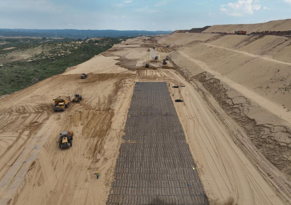 陜煤建設西北分公司：科技賦能提質效，匠心筑造穩邊坡